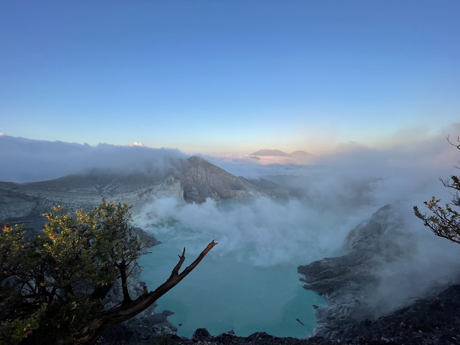 Crater Lake Walk